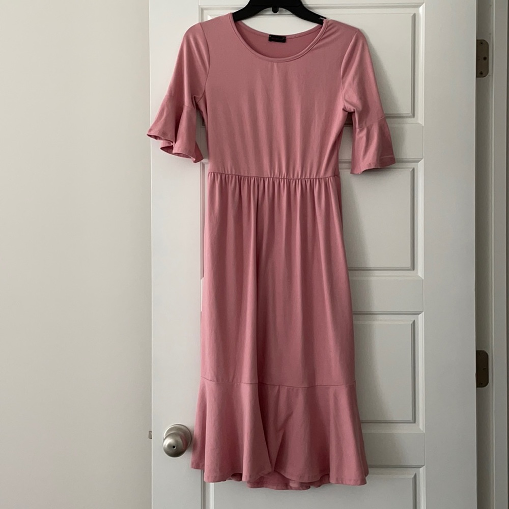 Rose pink colored dress with bell sleeves!